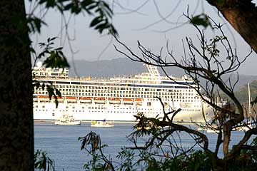 The Norwegian Jade approaching the Panama Canal