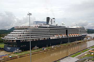 The Zuiderdam clearing the Miraflores Locks